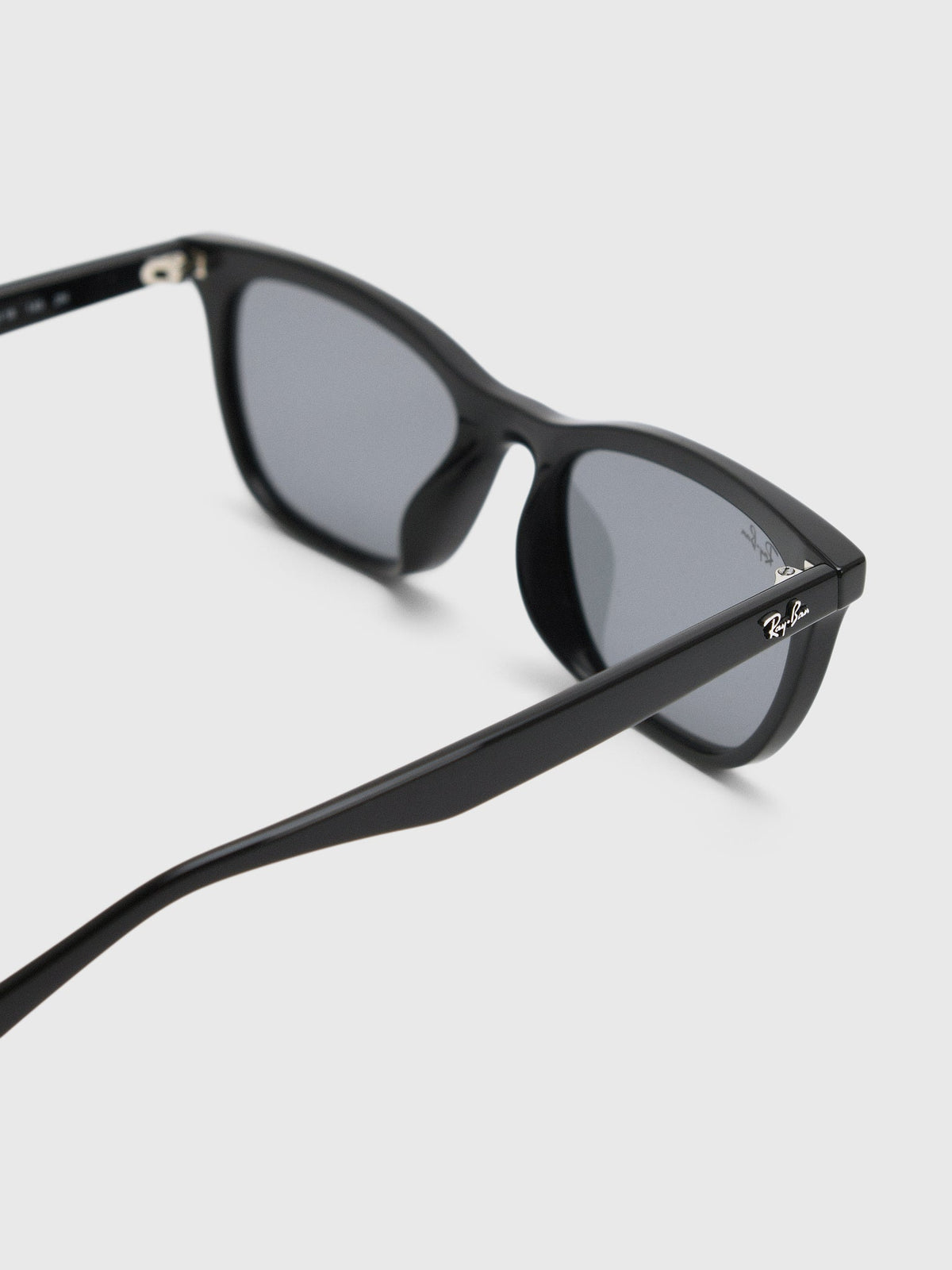Ray-Ban 0RB4474D Sunglasses