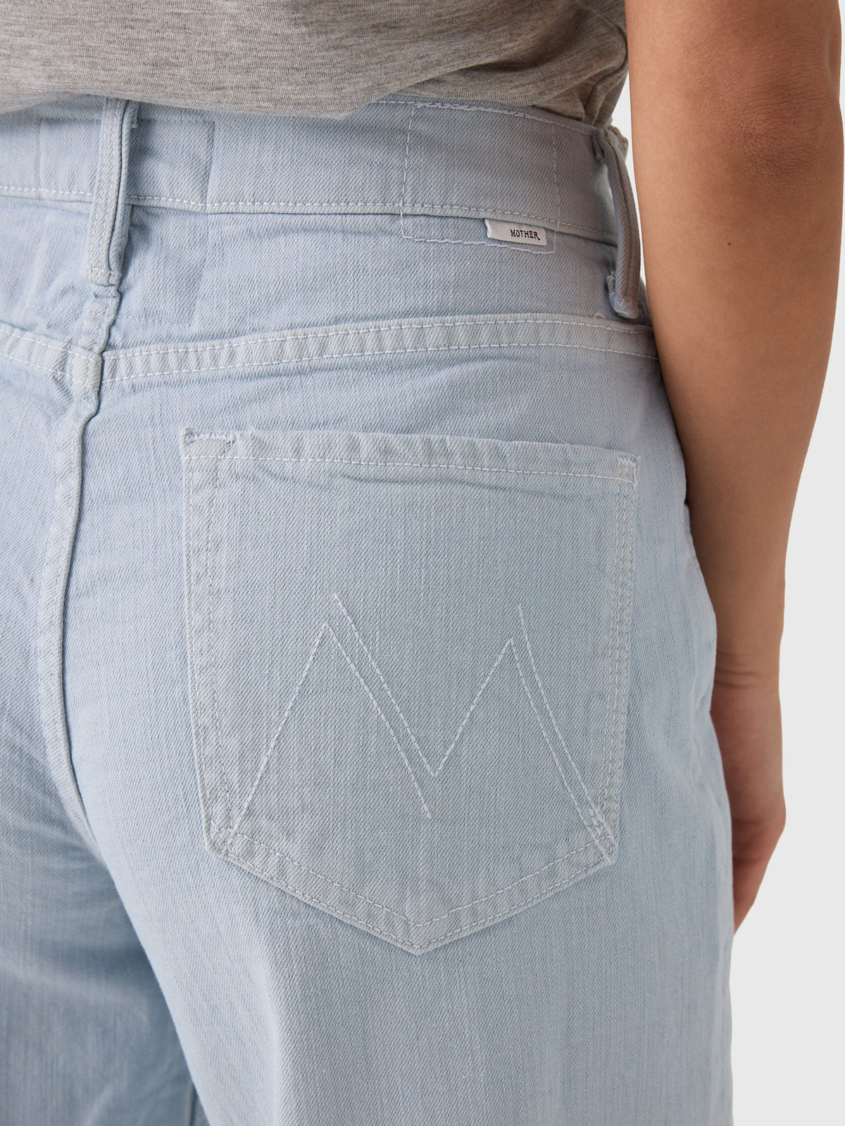 Mother Women's The Rerun Zip Sneak Jean