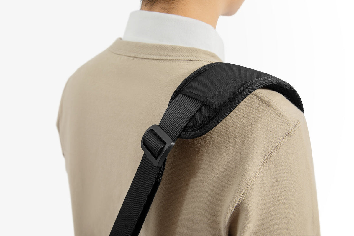 tomtoc Defender 14" A42 Laptop Shoulder Bag (Black)