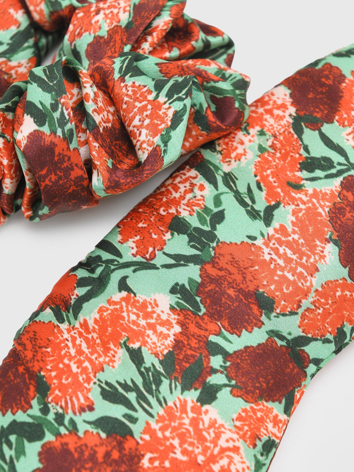 Hunter Bell Blossom Eye Mask & Scrunchie Set