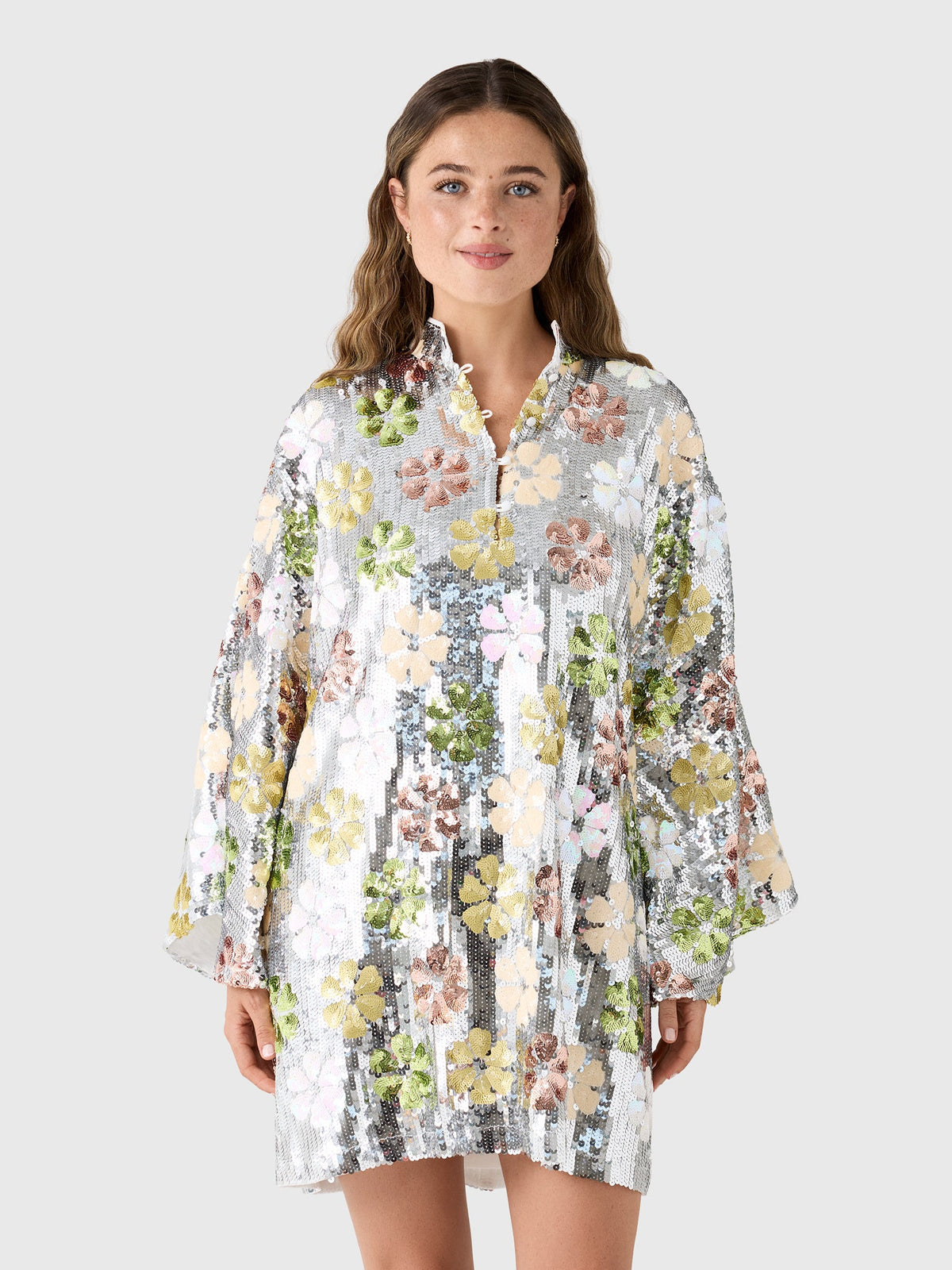 La Vie Women's Sequin Silver Mod Flower Mini Caftan