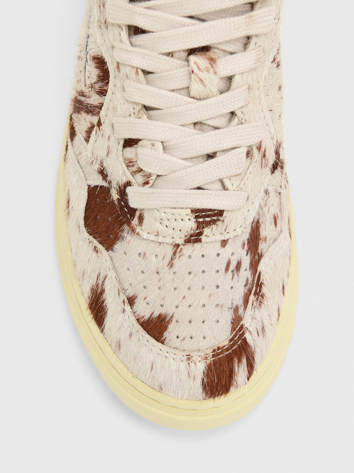 Autry Women's Medalist Low Sneaker