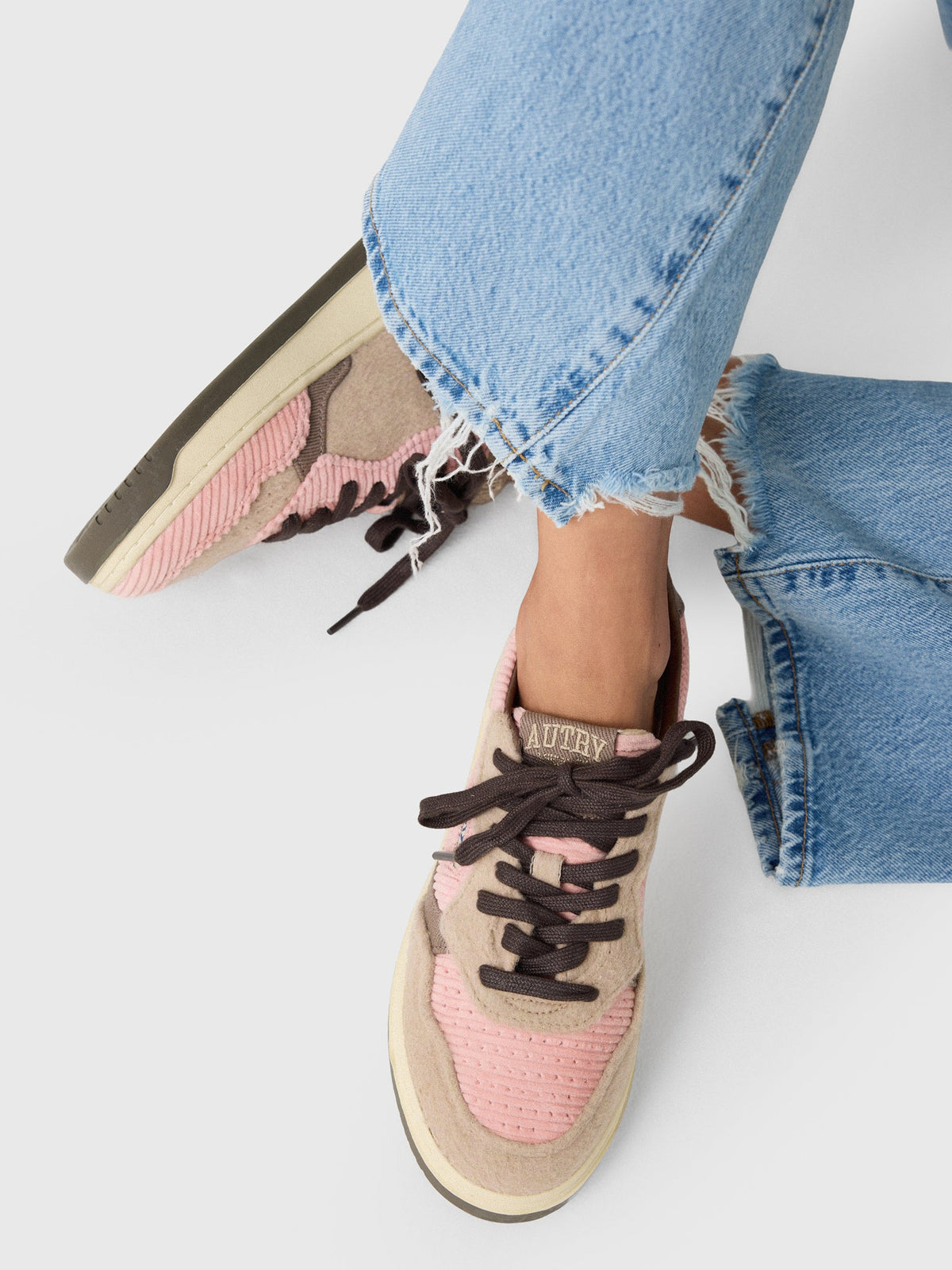 Autry Women's Medalist Low Sneaker