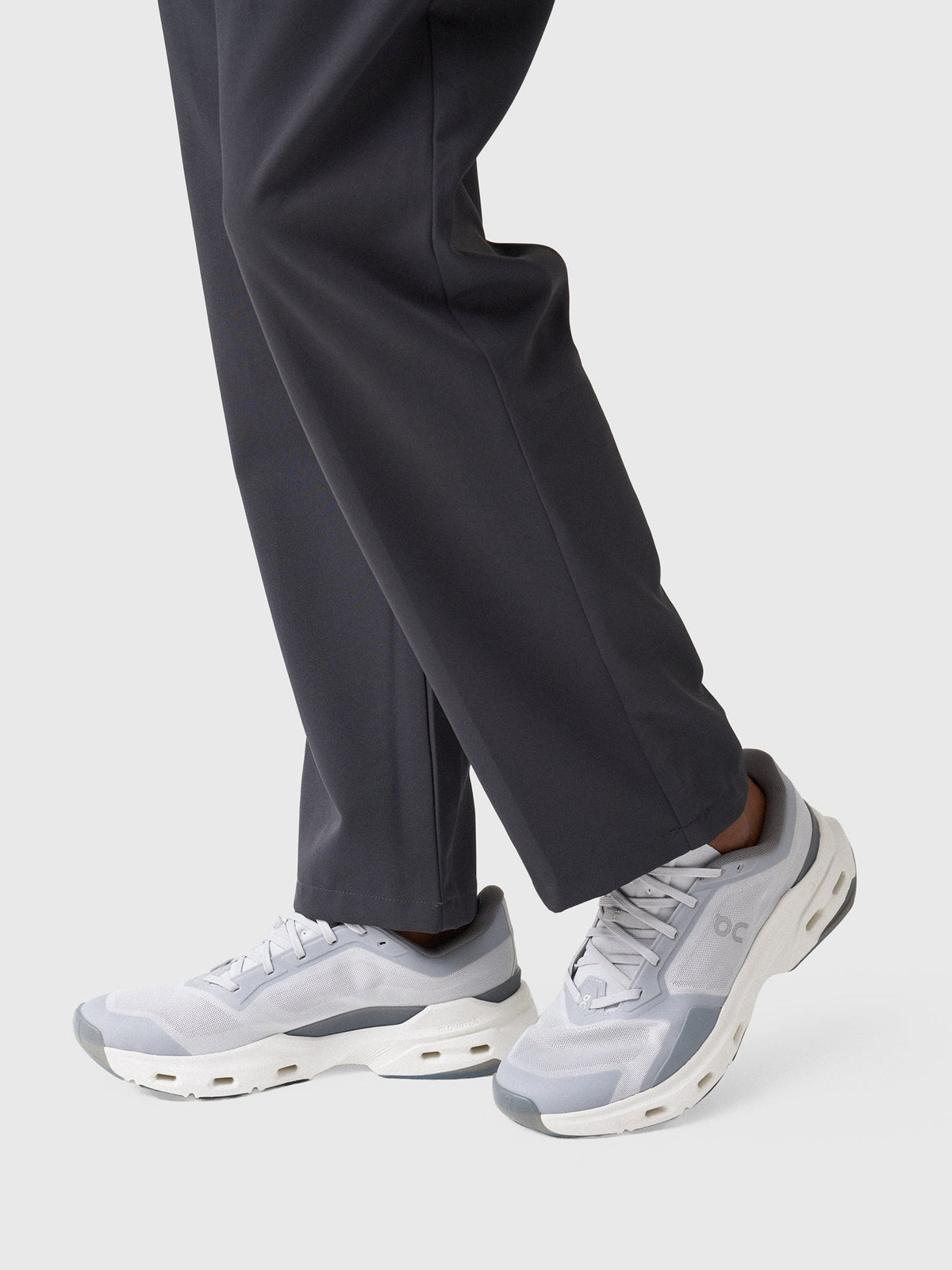 ON Men's Cloudpulse 2 Sneaker