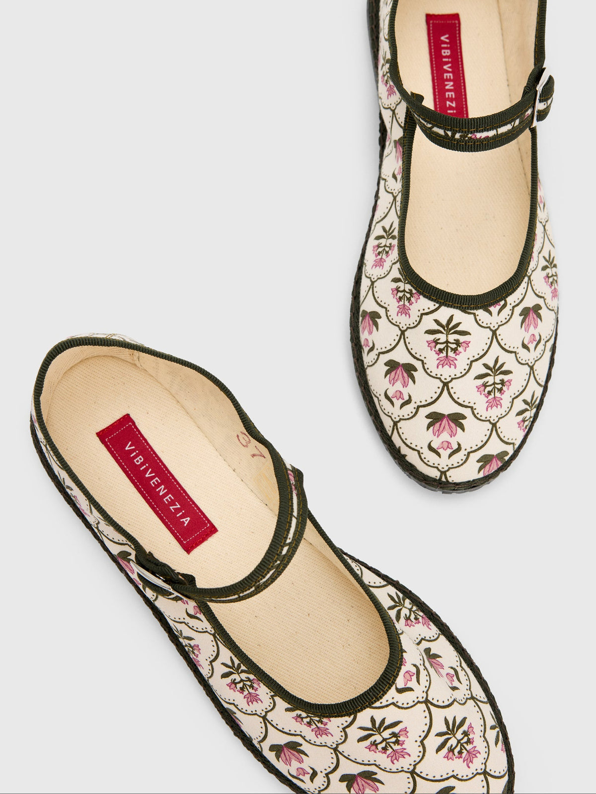 Vibi Venezia Women's Mary Jane Cotton Flat
