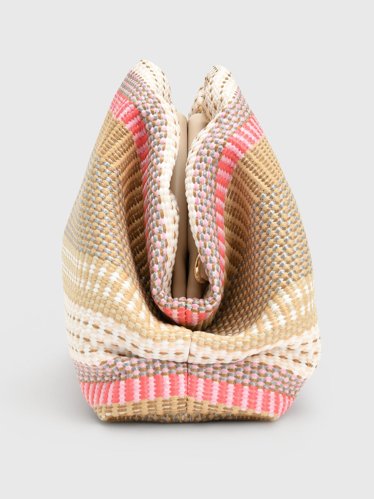 JOANSiE Oyster Clutch