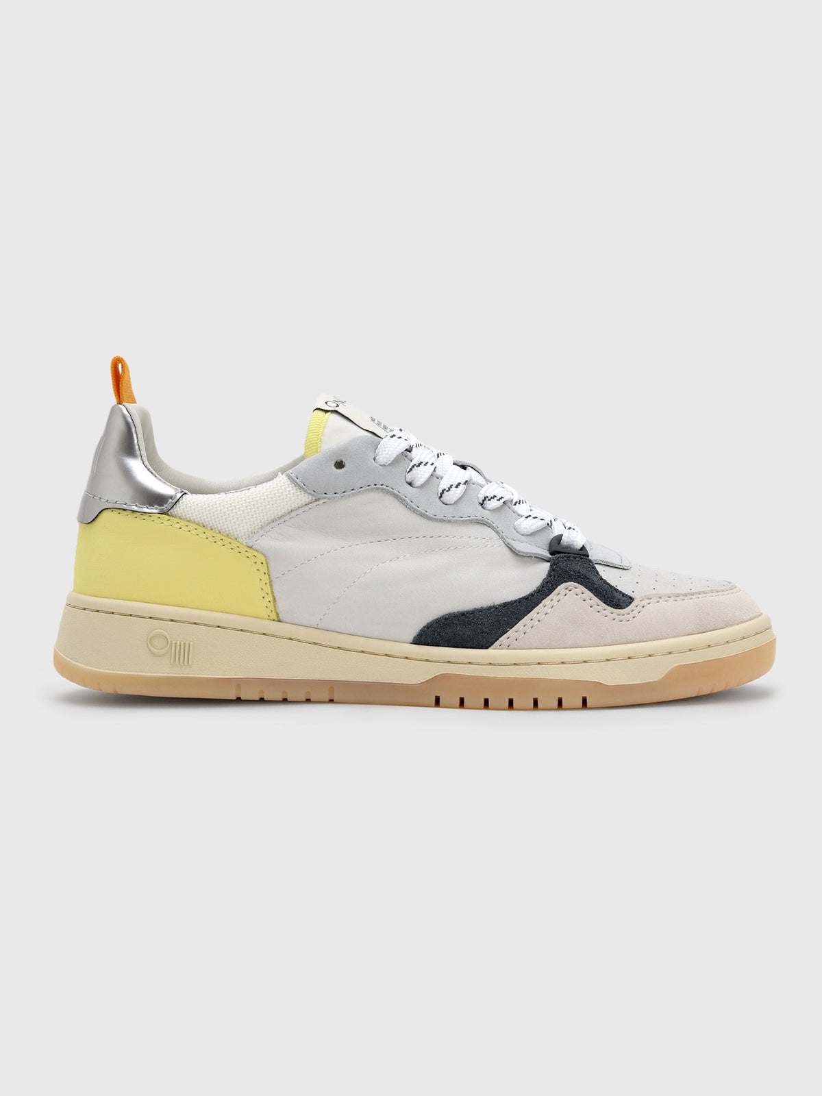 Oncept Women's Phoenix Sneaker