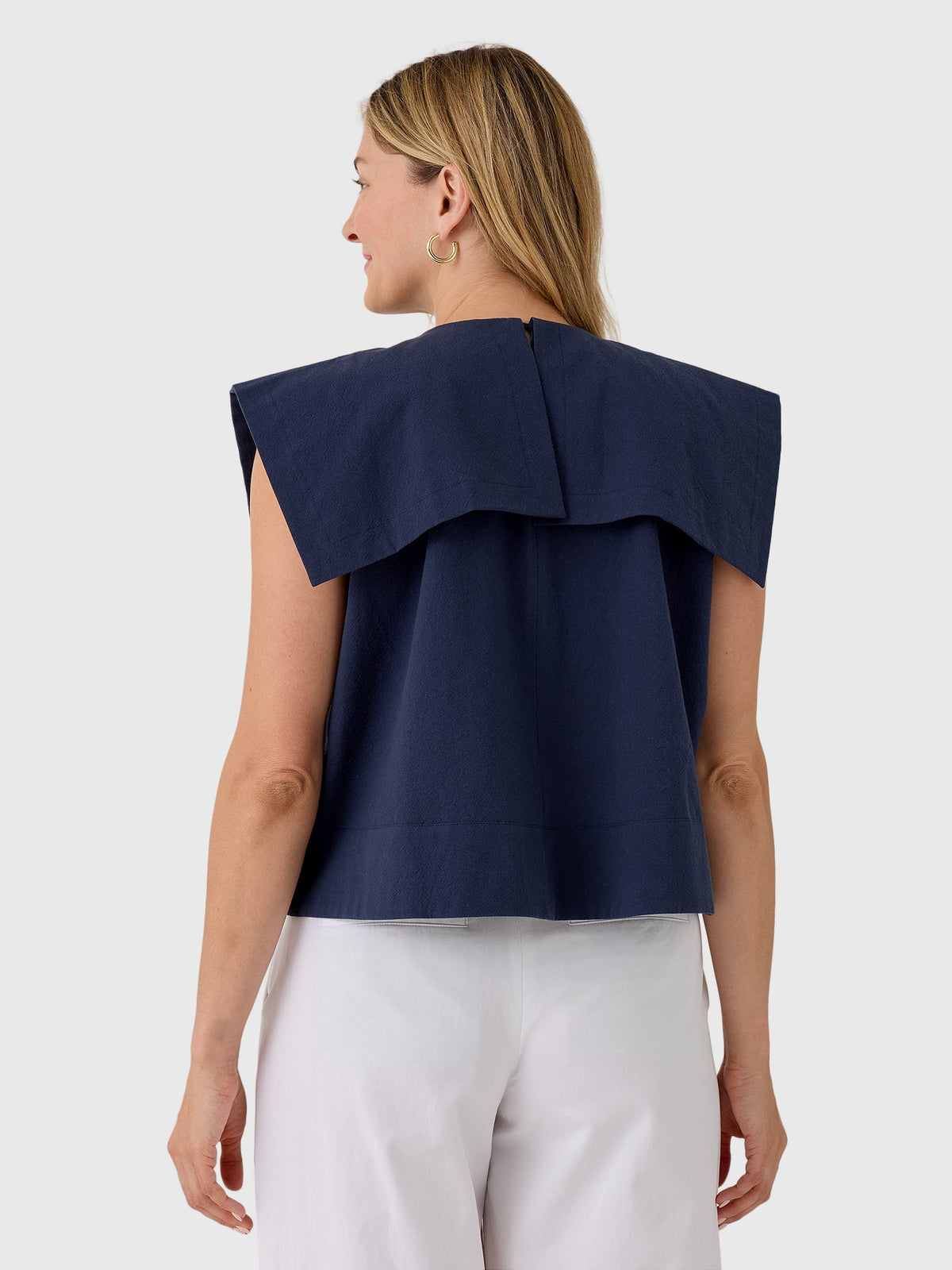 Les Vacances d'Irina Women's Puritan Vest