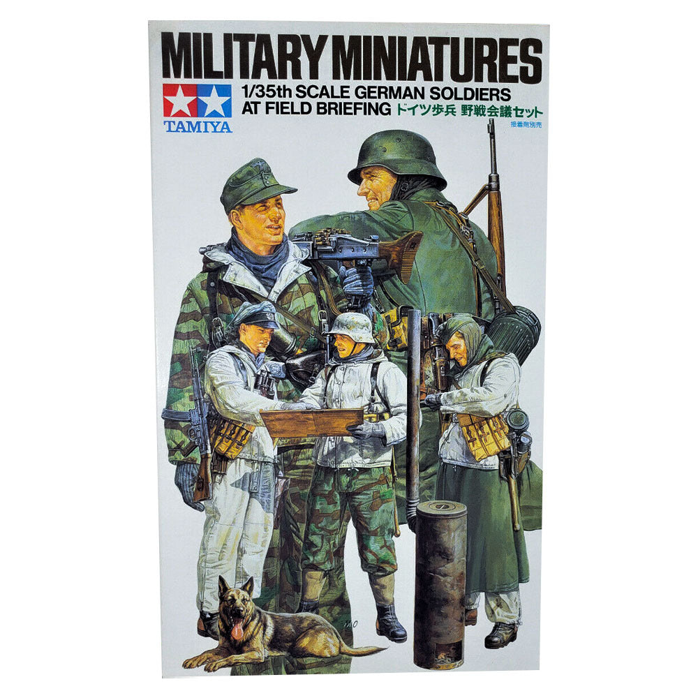 Tamiya 1/35 German Soldiers at Field Briefing