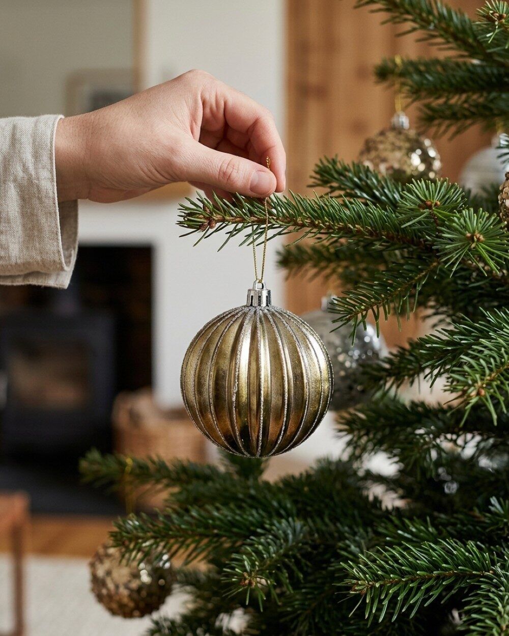 Dynamic Mixed Metallic Signature Ribbed & Embellished Baubles 24x 80mm Silver Champagne Gold & Rose Gold
