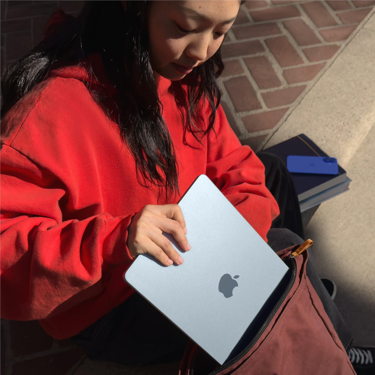Apple MacBook Air 13-inch with M4 Chip, 256GB/16GB (Silver)[~Refurbished]