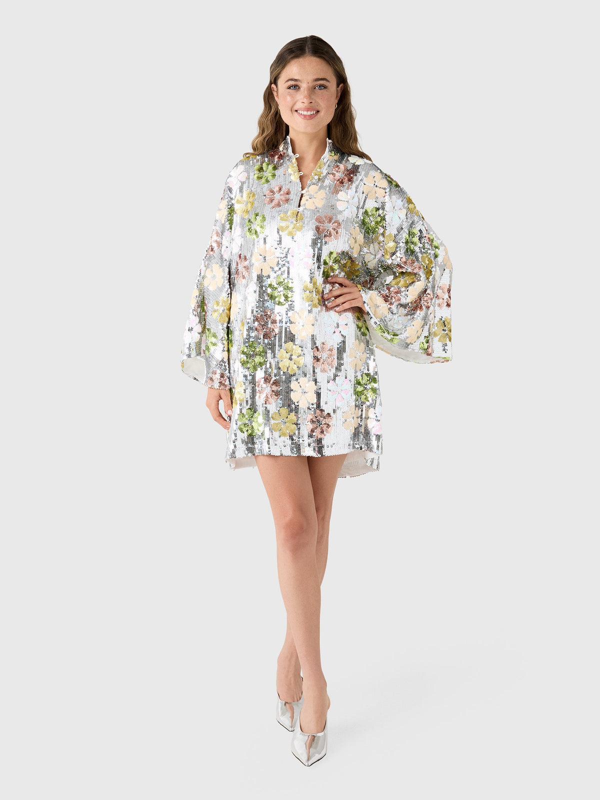 La Vie Women's Sequin Silver Mod Flower Mini Caftan