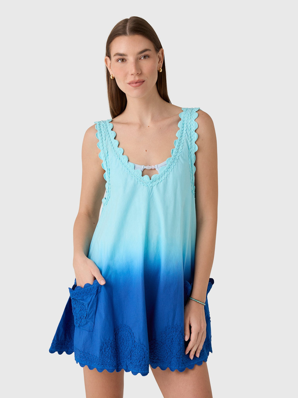 Juliet Dunn Women's Ombré Low Back Embroidered Dress