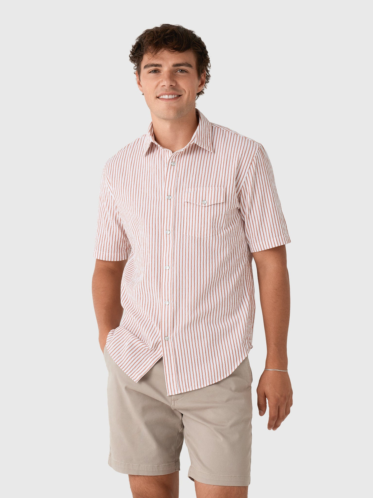 Criquet Men's Short Sleeve Performance Pearl Snap Shirt