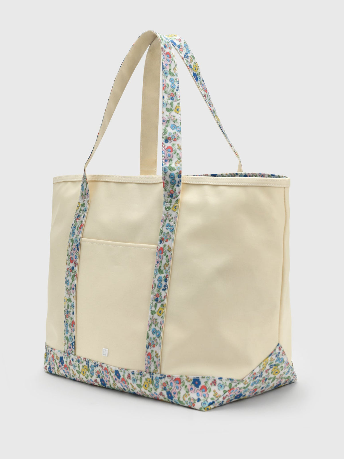 TRVL Design Maxi Tote Bag
