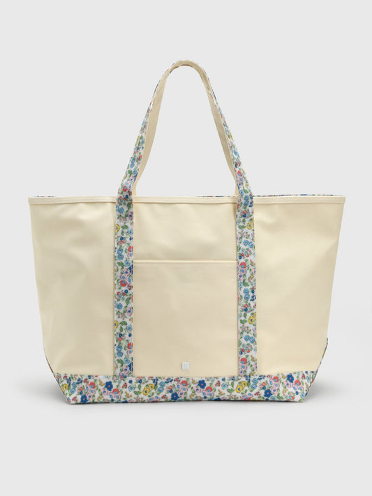 TRVL Design Maxi Tote Bag