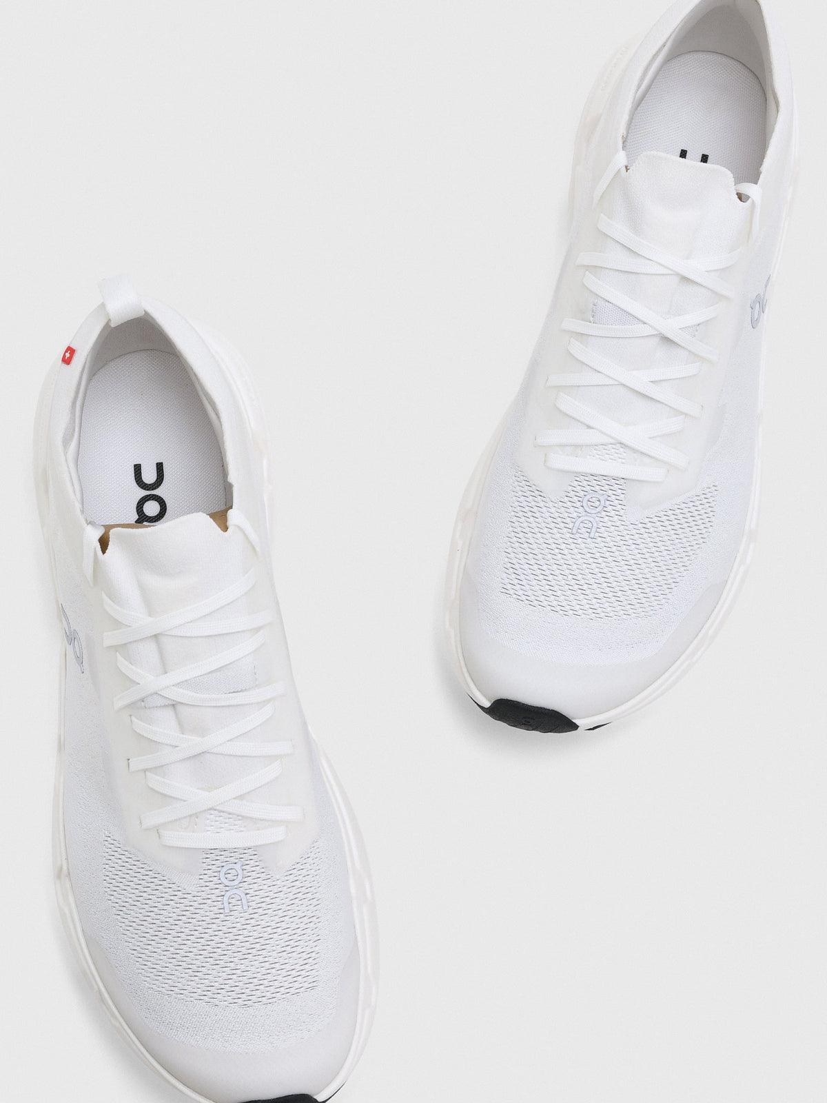 ON Men's Cloudsoma Trail Sneaker