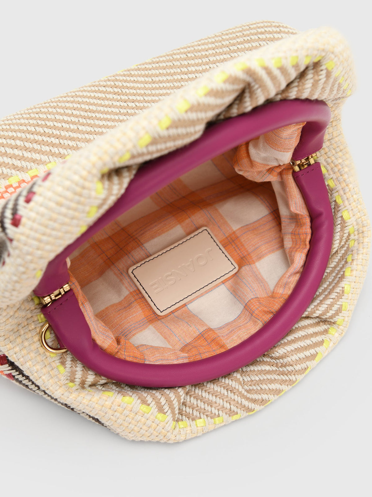JOANSiE Oyster Clutch