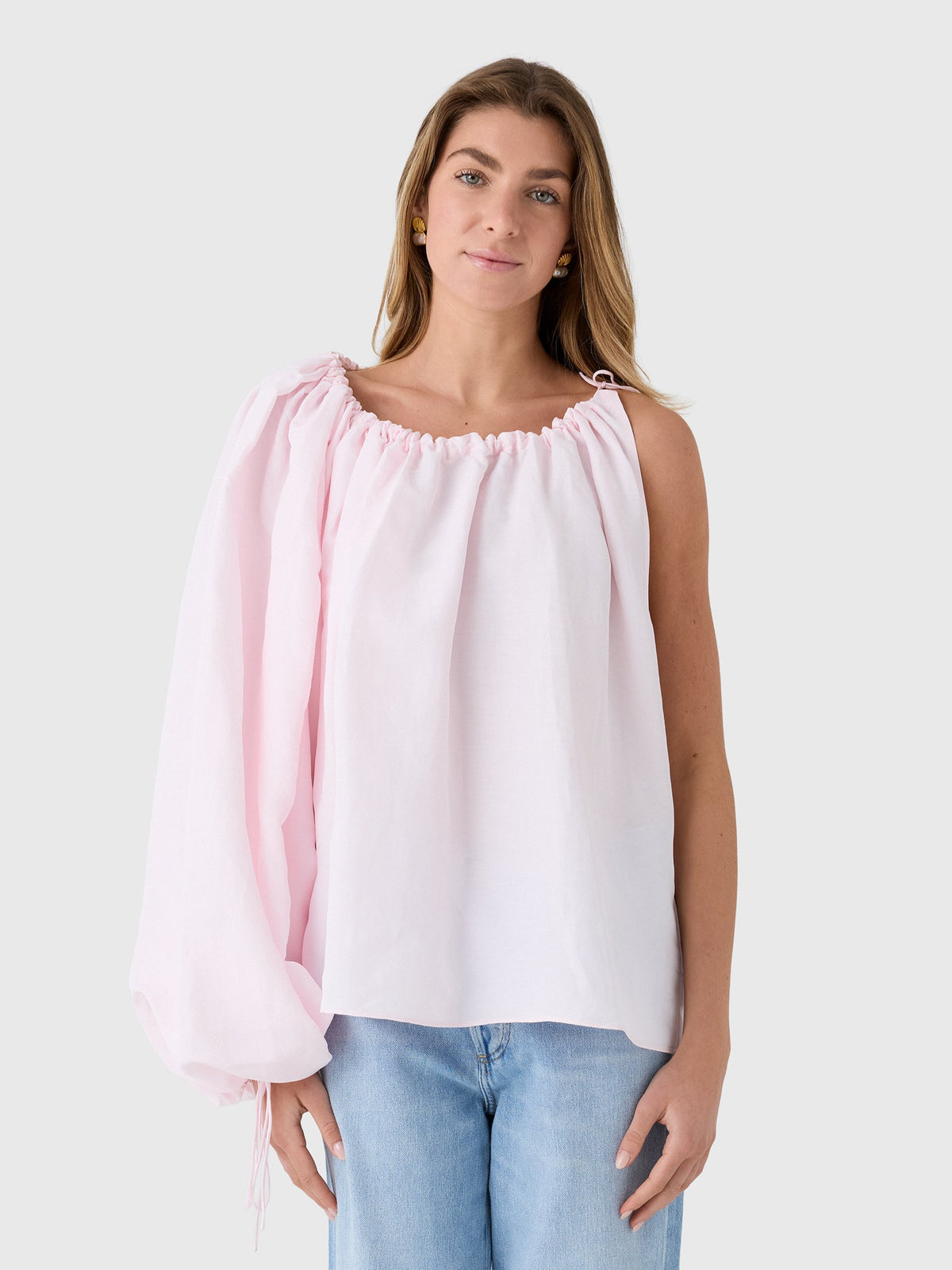 Awake Mode Women's One-Sleeve Voluminous Top