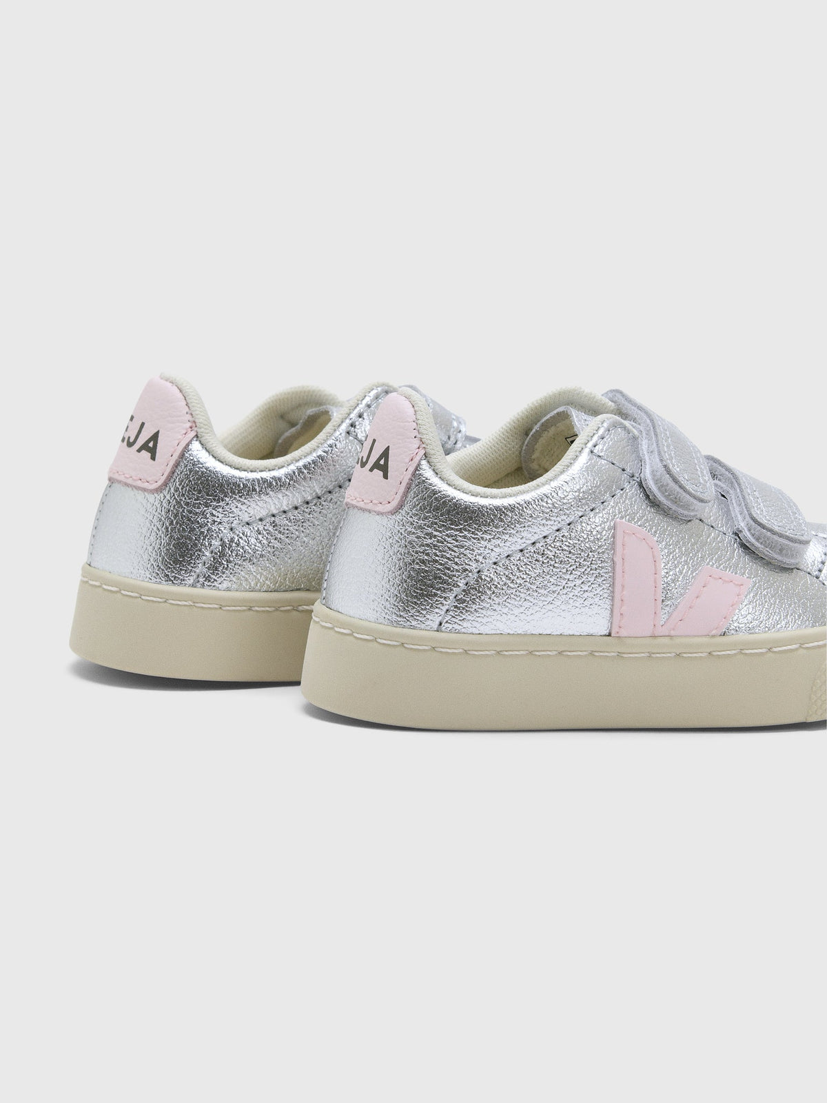 VEJA Kids' Small Esplar Leather Sneaker