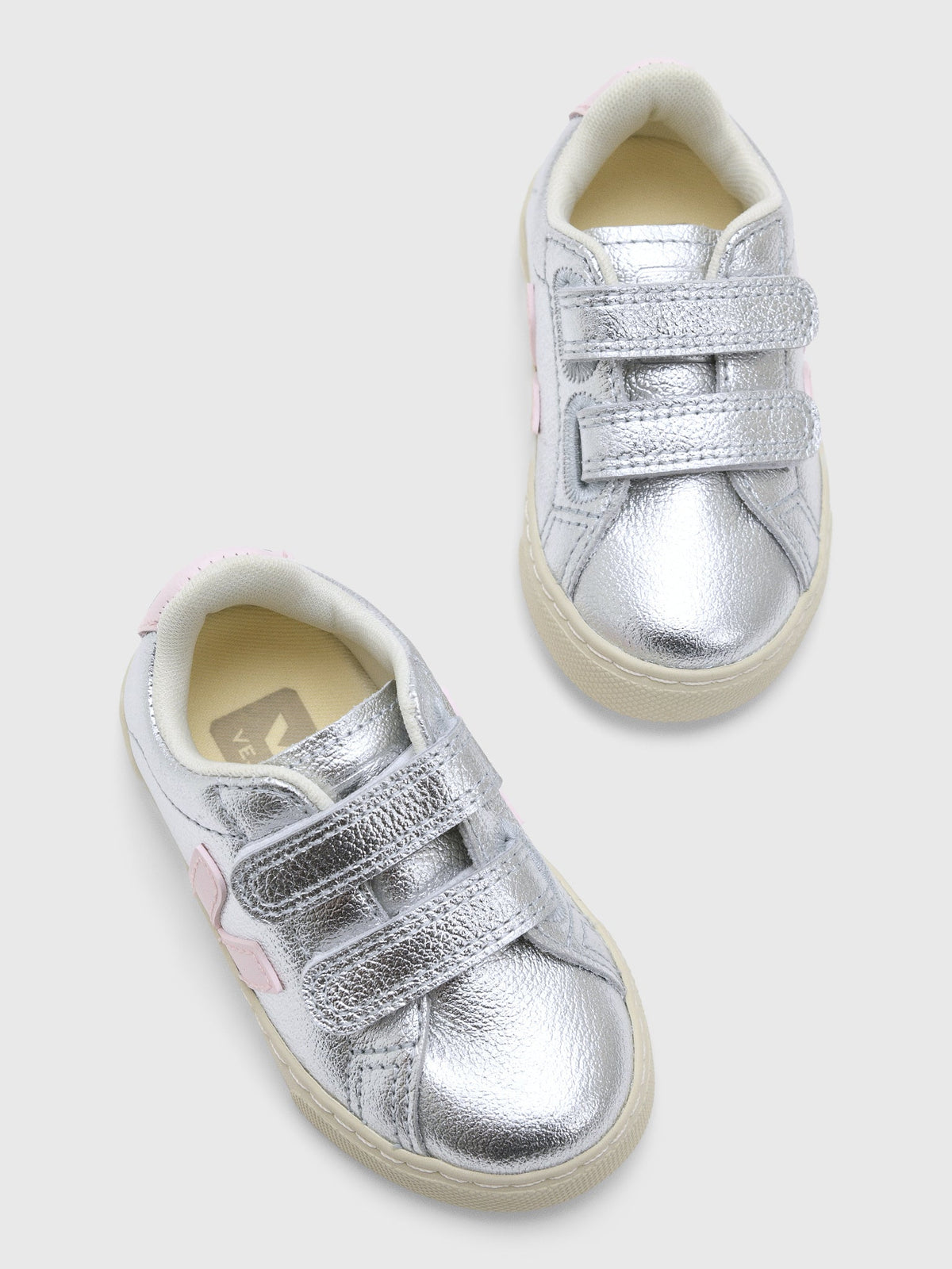 VEJA Kids' Small Esplar Leather Sneaker