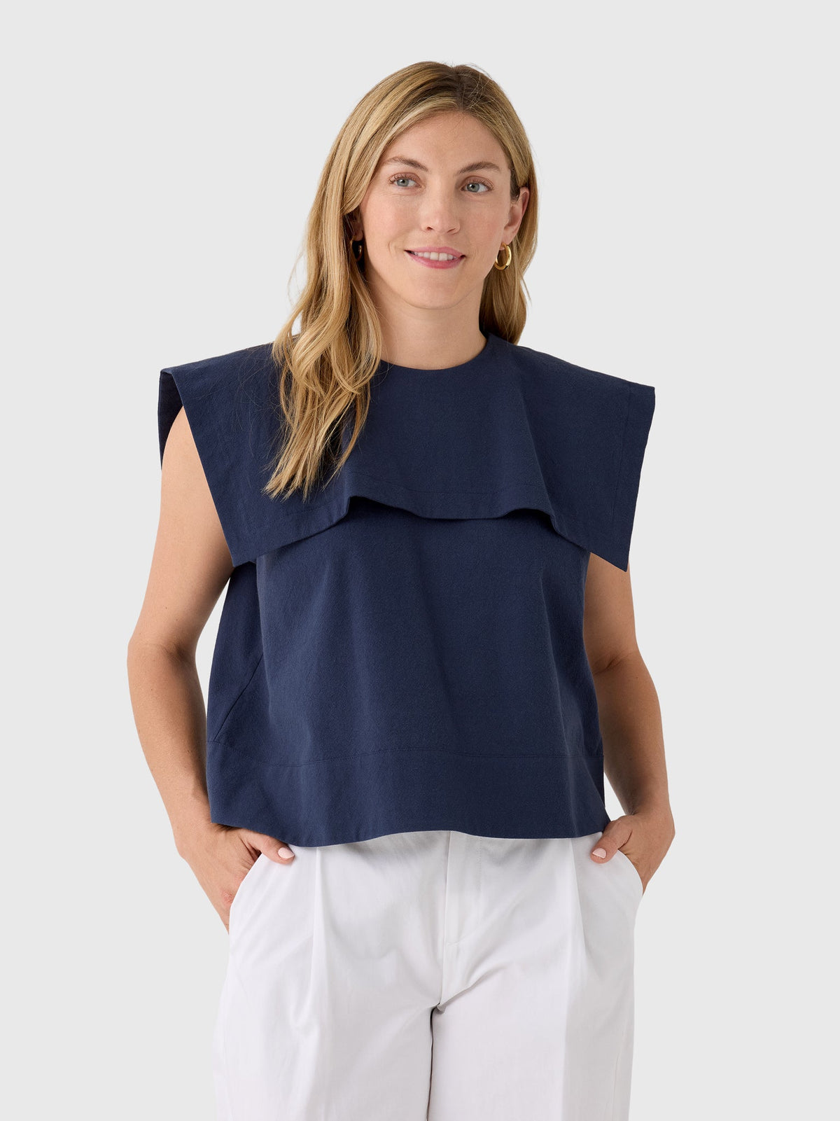 Les Vacances d'Irina Women's Puritan Vest