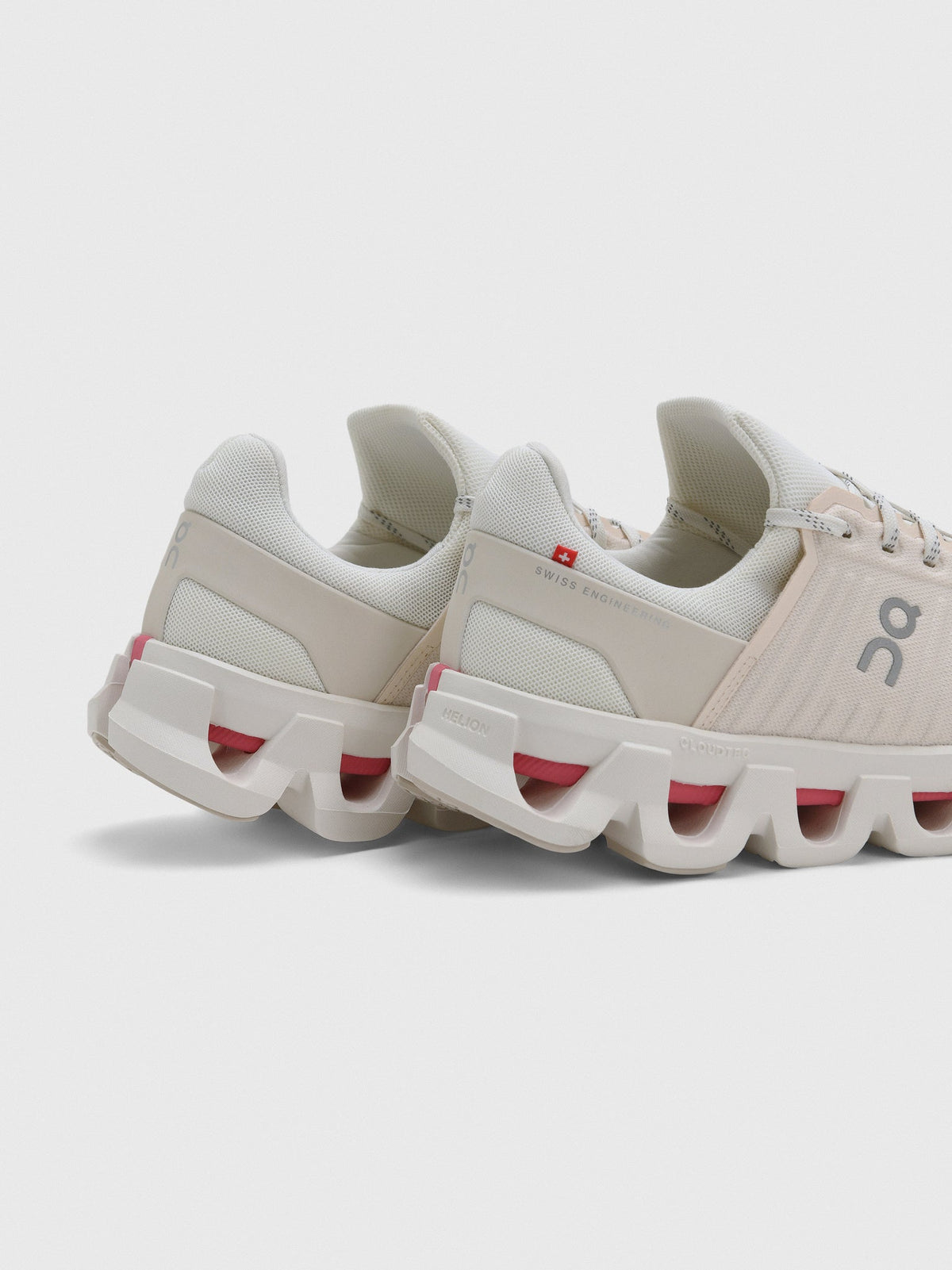 ON Women's Cloudswift 4 AD Sneaker