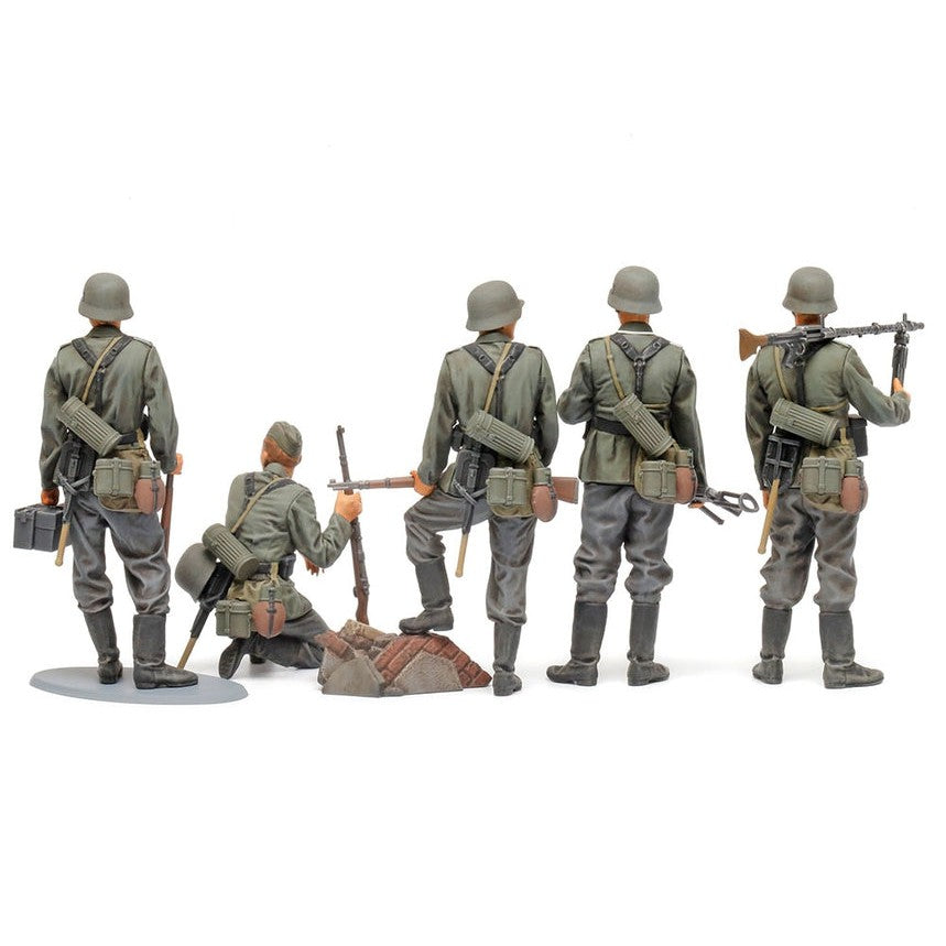 Tamiya 1/35 German Infantry Set (MidWWII)